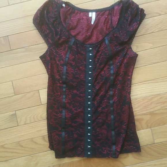 Top - Picture 1 of 2